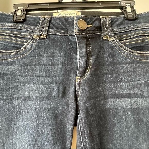 Democracy AB Technology jeans in a size 6 - Picture 15 of 16